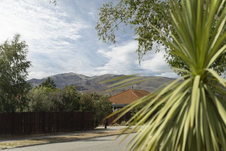 Photo of property in 11 Jollys Road, Cromwell, 9310