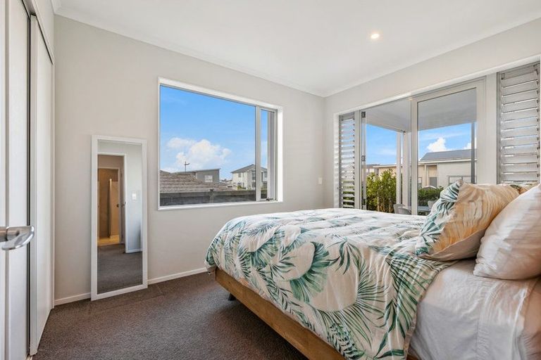 Photo of property in 4 Kuku Avenue, Red Beach, 0932