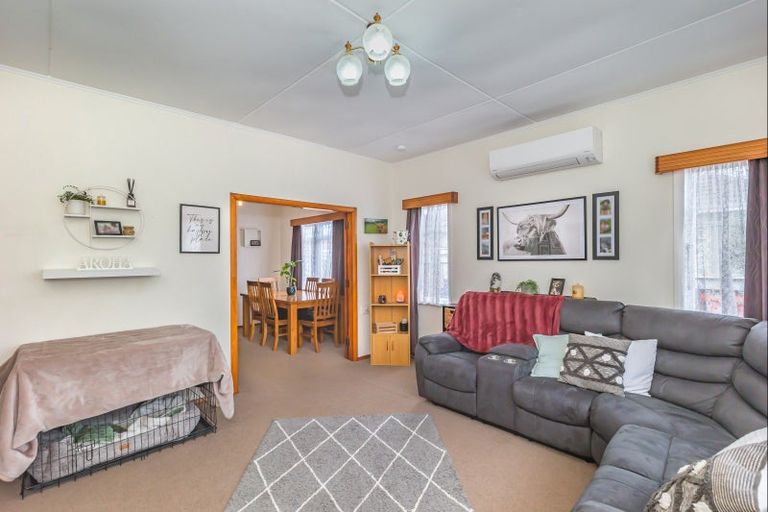 Photo of property in 18 Hannan Street, Levin, 5510