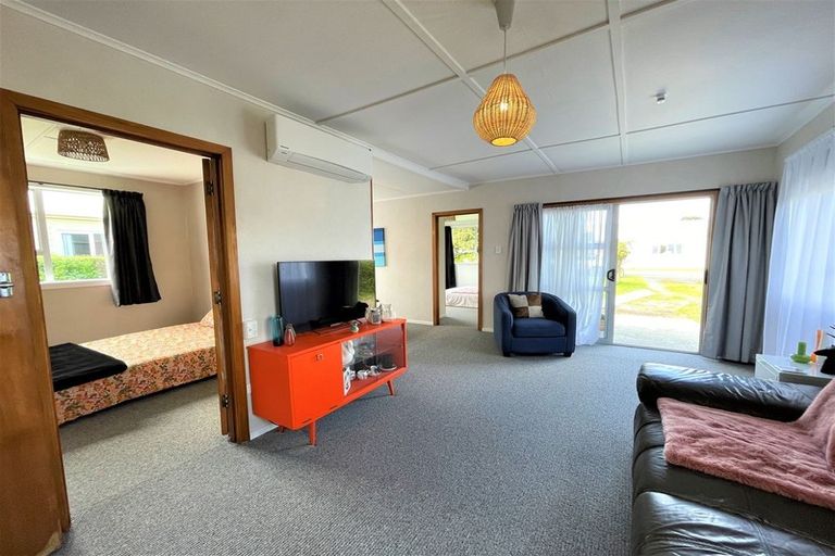 Photo of property in 11 Noble Street, Owaka, 9585