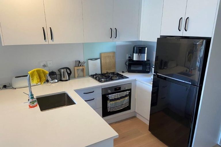 Photo of property in 3/60 Highland Drive, Highland Park, Auckland, 2010