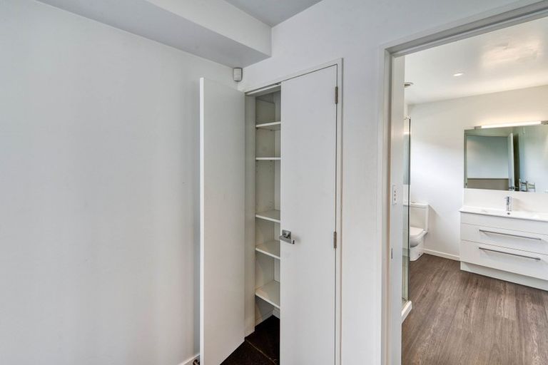 Photo of property in 1/288 Barbadoes Street, Christchurch Central, Christchurch, 8011