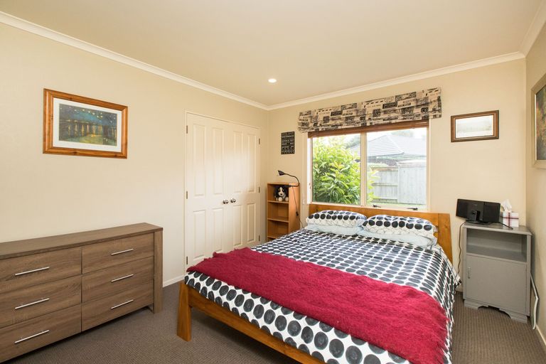 Photo of property in 6 Kea Place, Fitzherbert, Palmerston North, 4410