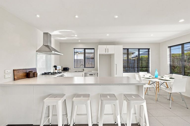 Photo of property in 8 Caulfield Avenue, Halswell, Christchurch, 8025