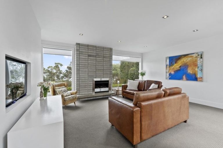 Photo of property in 48 Queen Street, Northcote Point, Auckland, 0627