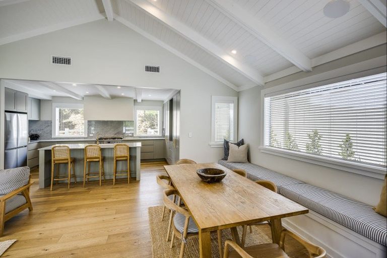 Photo of property in 12 Taruna Place, Havelock North, 4130