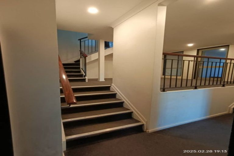 Photo of property in 2/274 Glamorgan Drive, Northcross, Auckland, 0630