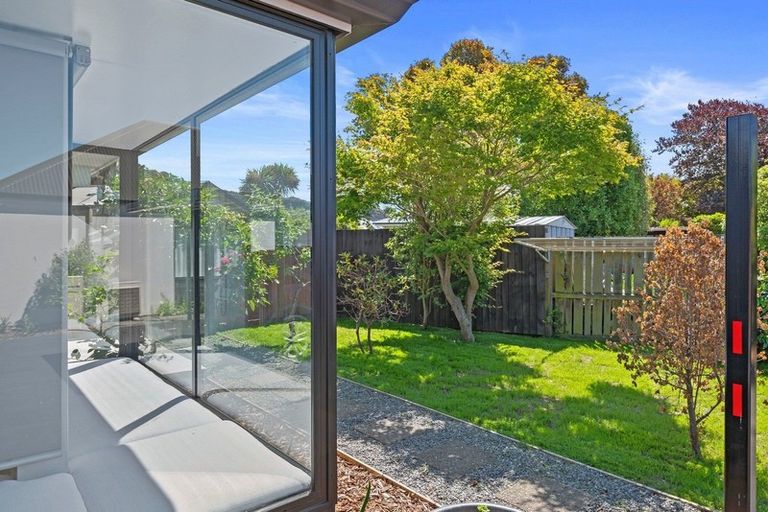 Photo of property in 71a Main Road, Redcliffs, Christchurch, 8081