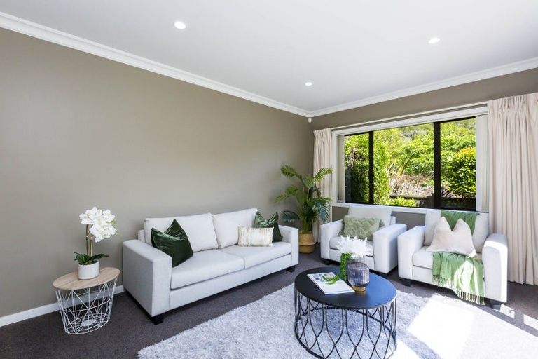 Photo of property in 13 Sylvan Way, Silverstream, Upper Hutt, 5019