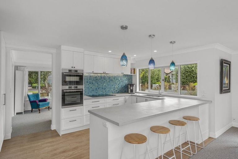 Photo of property in 2 Riviera Court, Papamoa Beach, Papamoa, 3118