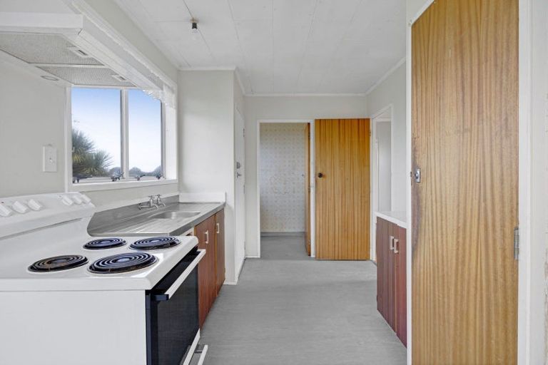 Photo of property in 32 Pembroke Street, Patea, 4520