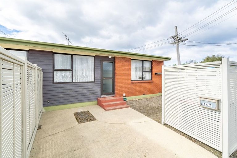 Photo of property in 105 Queens Drive, Saint Kilda, Dunedin, 9012