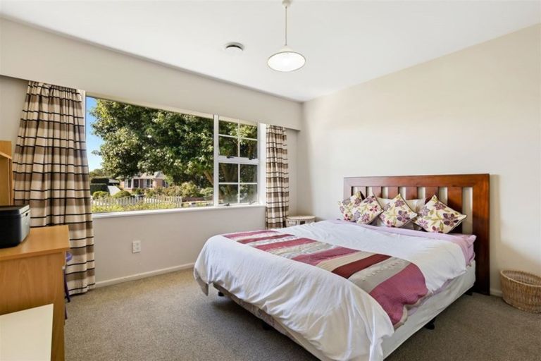 Photo of property in 8 Dunstan Crescent, Hornby, Christchurch, 8042