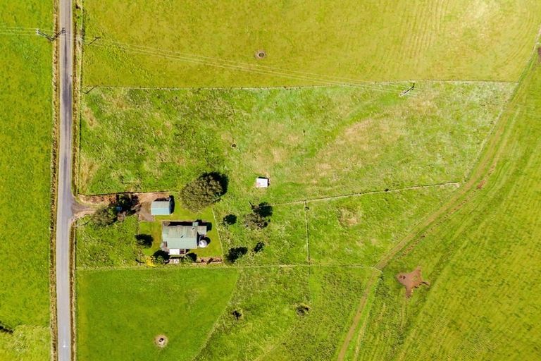 Photo of property in 49 Standish Road, Toko, Stratford, 4392