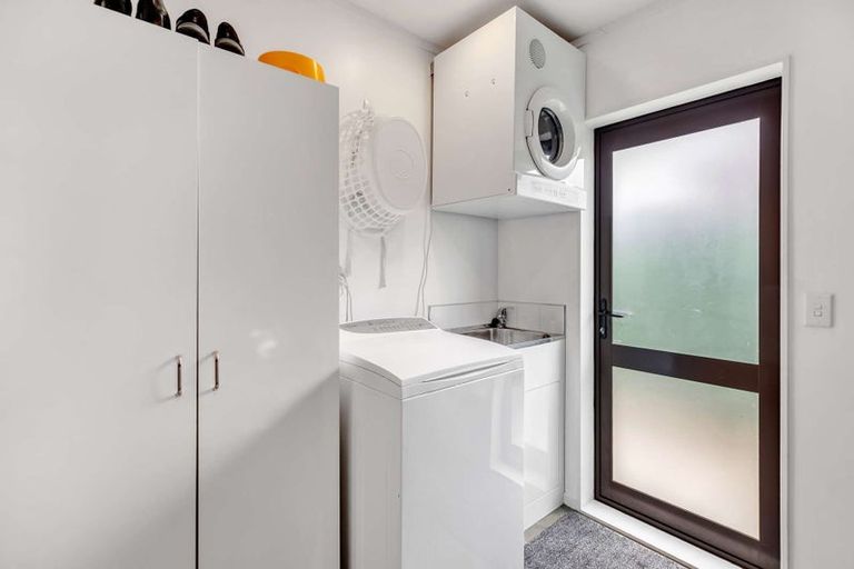 Photo of property in 12a Sussex Street, Levin, 5510