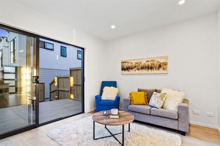 Photo of property in 1/36 Westgate Drive, Westgate, Auckland, 0614