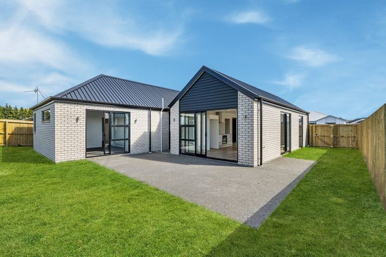 Photo of property in 10 Arapawa Street, Belfast, Christchurch, 8051