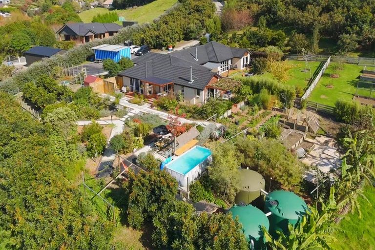 Photo of property in 158 Waitaha Road, Welcome Bay, Tauranga, 3112