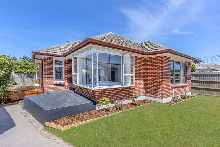 Photo of property in 1/124 Harris Crescent, Papanui, Christchurch, 8053