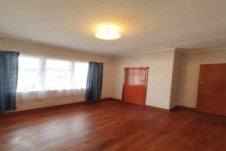 Photo of property in 96 Portal Street, Durie Hill, Whanganui, 4500