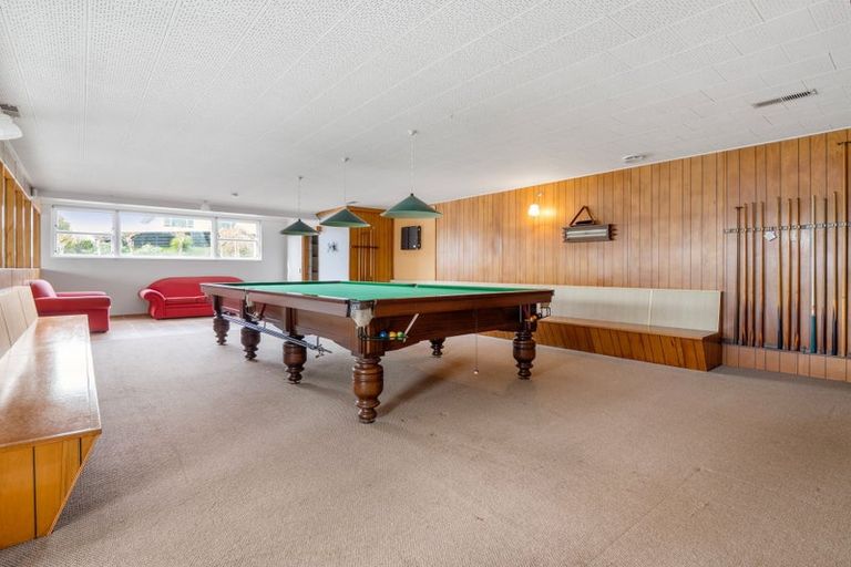 Photo of property in 12 Racecourse Road, Waiuku, 2123