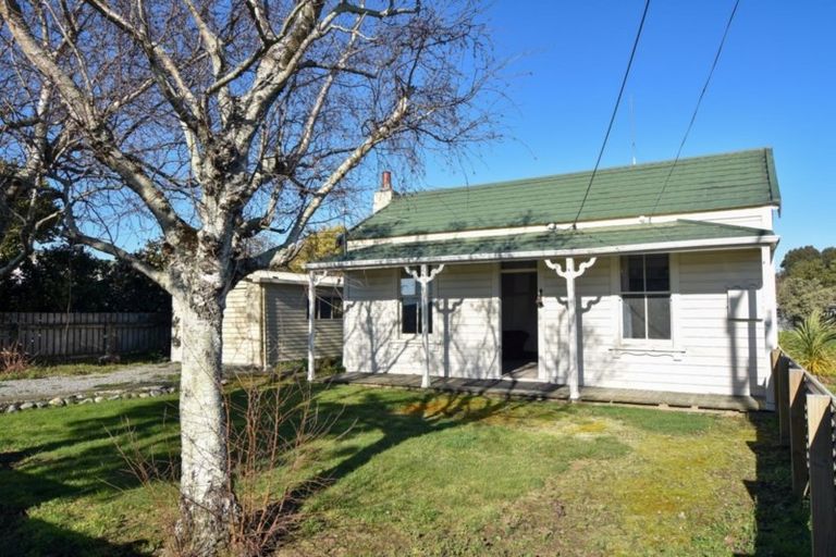 Photo of property in 35 Frederick Street, Carterton, 5713
