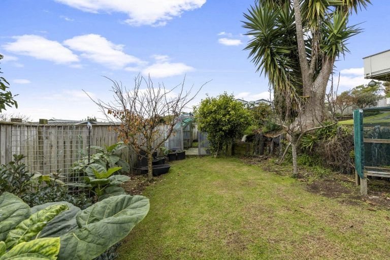 Photo of property in 8a Walmer Grove, Bell Block, New Plymouth, 4312