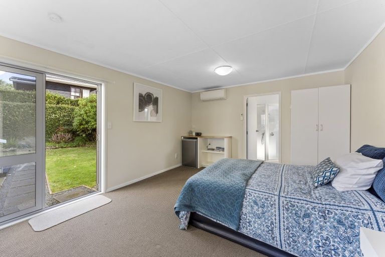 Photo of property in 26 Walton Avenue, Waikanae, 5036
