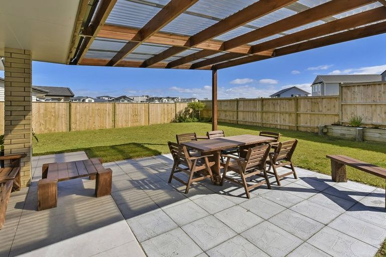 Photo of property in 7 Kuhanui Drive, Karaka, Papakura, 2113