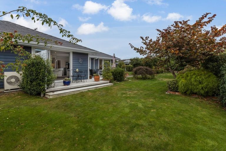 Photo of property in 27 Waipunahau Road, Waikanae, 5036