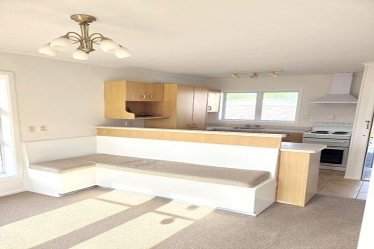 Photo of property in 1/147 Old Wairoa Road, Papakura, 2110