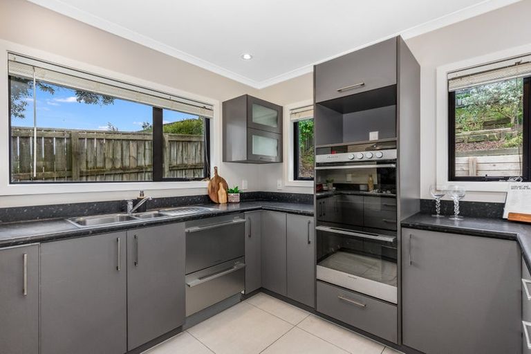 Photo of property in 25 Kaimai Place, Aotea, Porirua, 5024