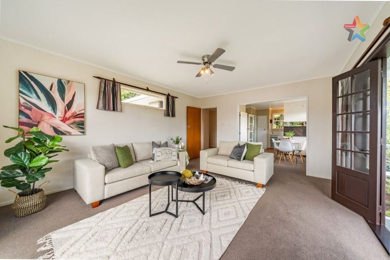 Photo of property in 75 Logie Street, Stokes Valley, Lower Hutt, 5019