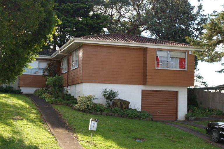 Photo of property in 9 Cottingham Crescent, Mangere East, Auckland, 2024