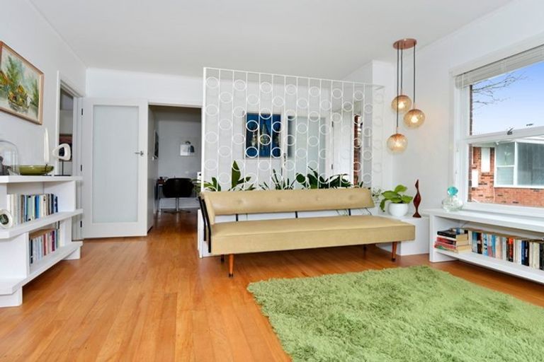 Photo of property in 3/53 Church Street, Northcote Point, Auckland, 0627