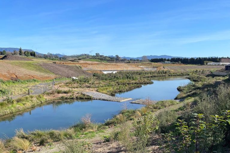 Photo of property in 16 Kauri Lane, Omokoroa, 3114