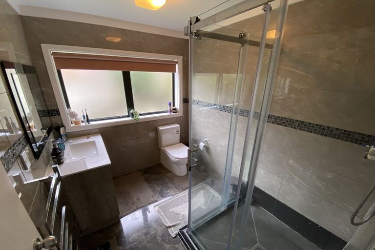 Photo of property in 208 Botany Road, Botany Downs, Auckland, 2010