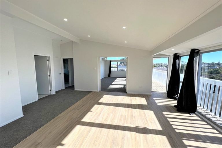 Photo of property in 79 Gossamer Drive, Pakuranga Heights, Auckland, 2010