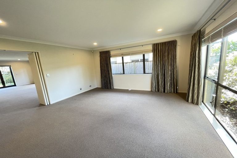 Photo of property in 9 Wye Oak Drive, Schnapper Rock, Auckland, 0632