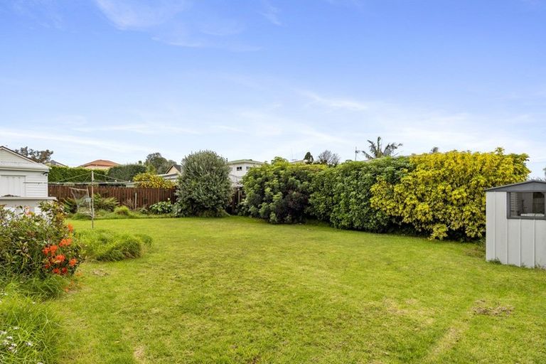 Photo of property in 58 Hinewa Road, Otumoetai, Tauranga, 3110