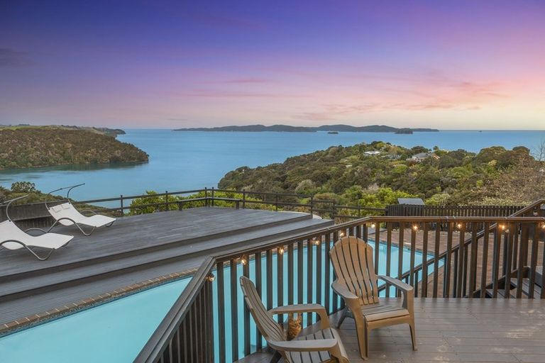 Photo of property in 4 Kotare Place, Sandspit, Warkworth, 0982