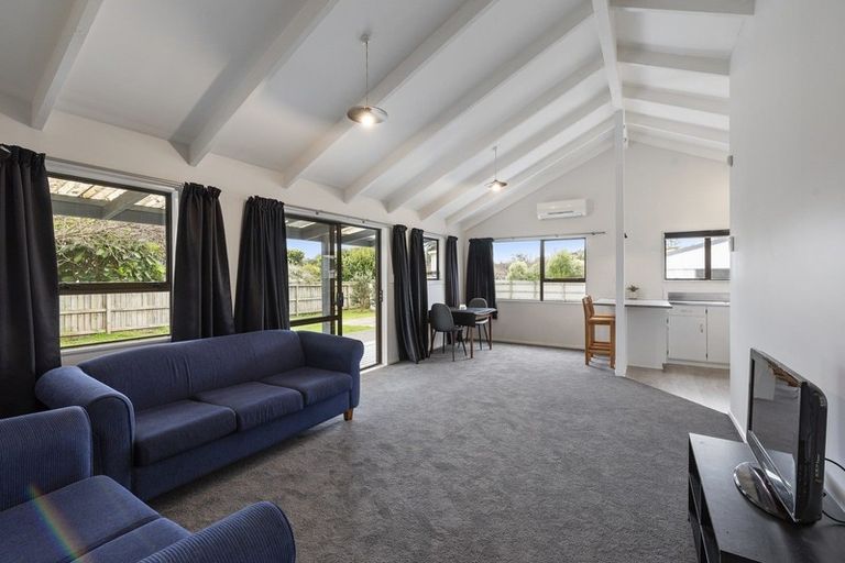Photo of property in 34 Kiharoa Street, Otaki Beach, Otaki, 5512