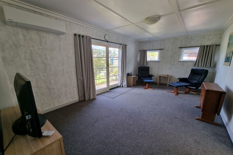 Photo of property in 37 Tutaekara Road, Pahiatua, 4987