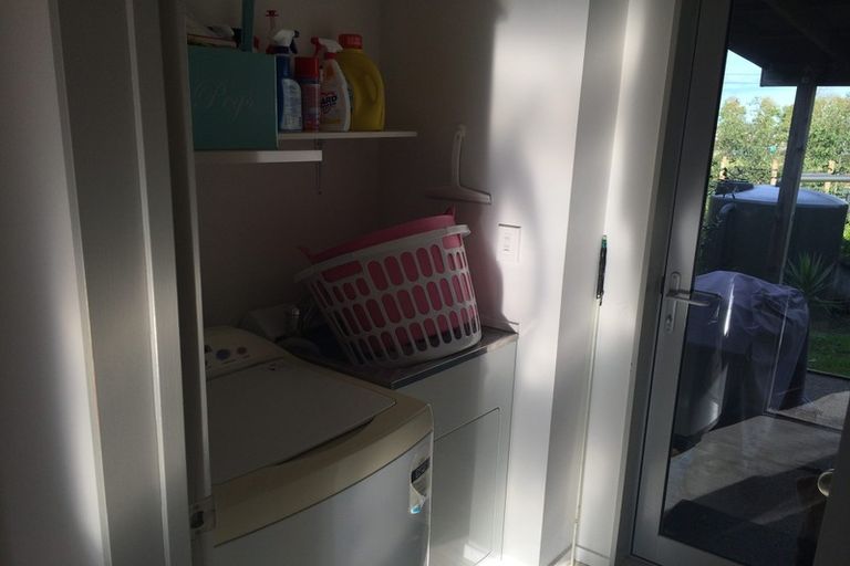 Photo of property in 163 Oraha Road, Kumeu, 0892