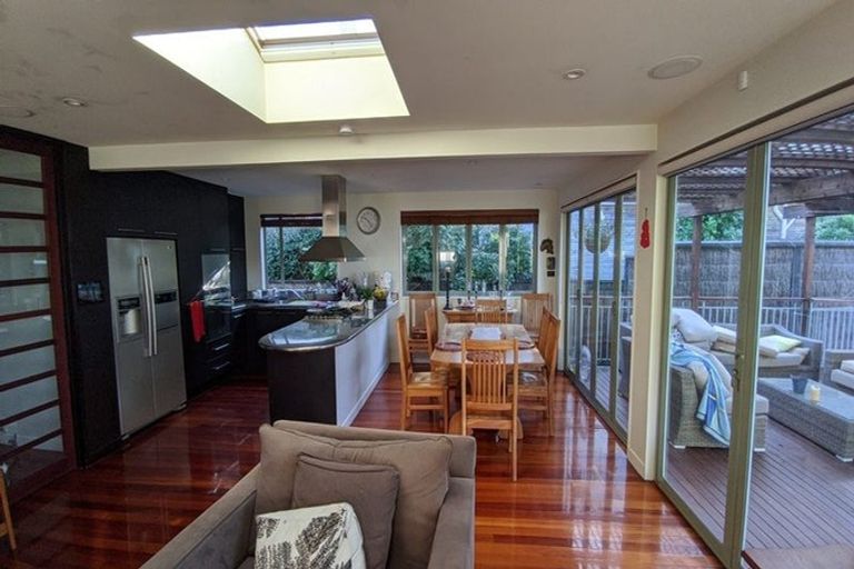 Photo of property in 31a Oban Road, Browns Bay, Auckland, 0630