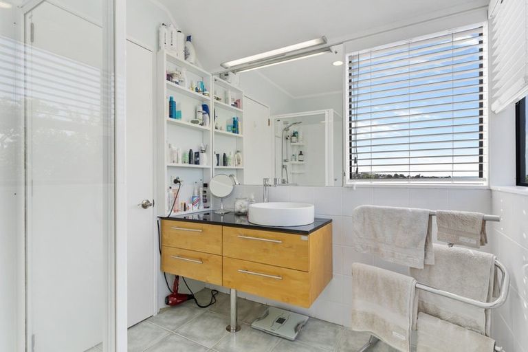 Photo of property in 60 Polkinghorne Drive, Manly, Whangaparaoa, 0930