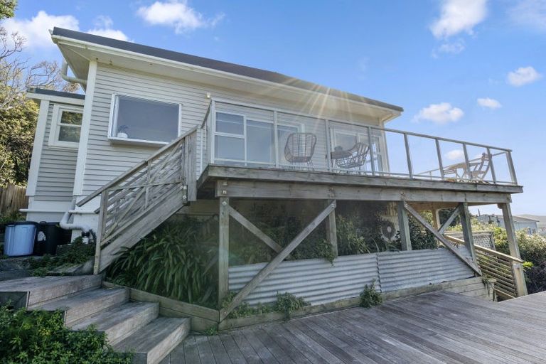 Photo of property in 97 View Road, Houghton Bay, Wellington, 6023