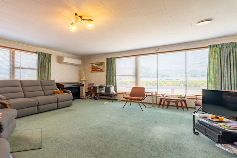 Photo of property in 17 Kenilworth Road, Oamaru North, Oamaru, 9400