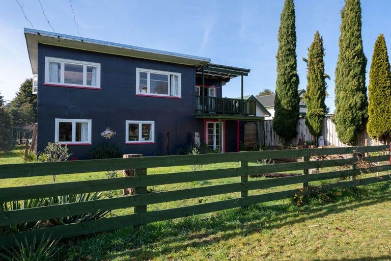 Photo of property in 8 Mohio Street, Kakahi, 3989