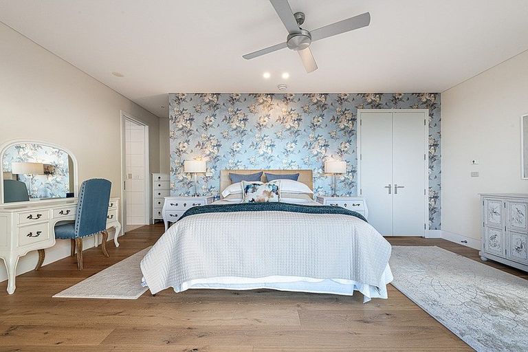 Photo of property in 2/214a Lake Road, Hauraki, Auckland, 0622